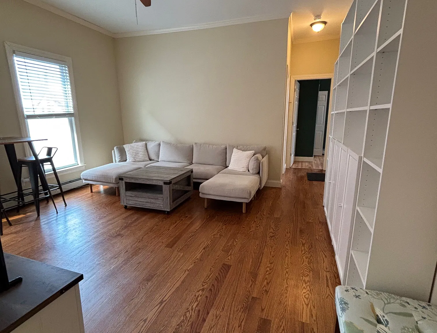 2 bed, 662 sqft, $2,000 — Photo 3