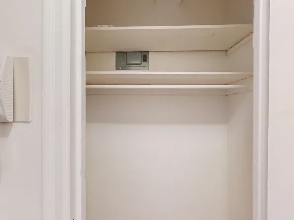 301 East 38th Street image 11 of 25