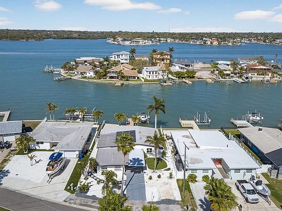 4th image of 16111 5th St E