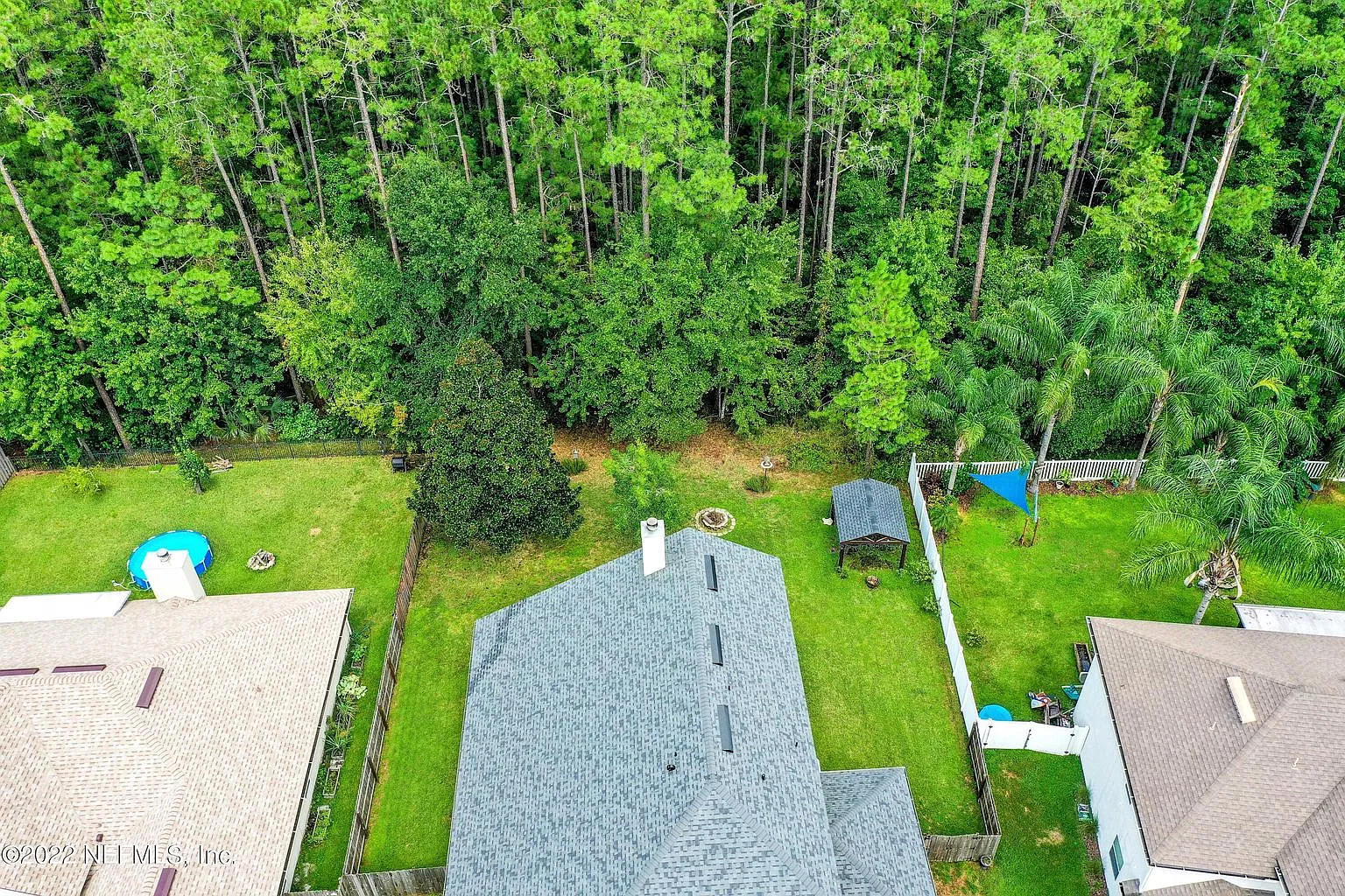 4 bed, 2.5 bath, 2300 sqft, $3,500 — Photo 4
