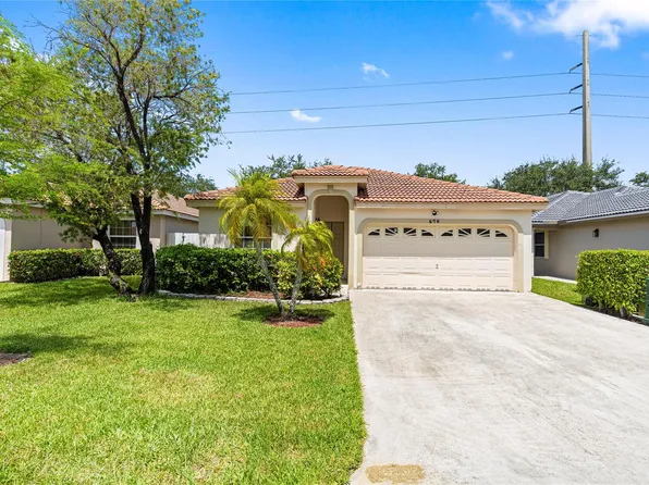 674 NW 183rd Way, Pembroke Pines, FL 33029