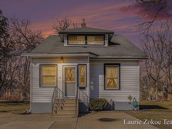2nd image of 37 Grove St