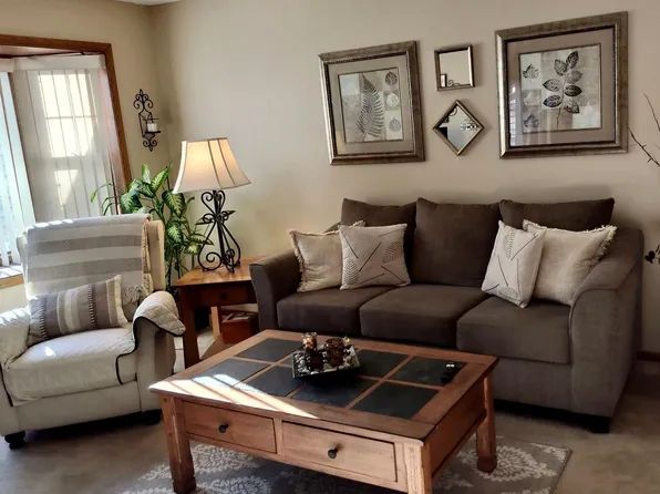 4175 Maureen Dr NE, Columbia Heights, MN 55421