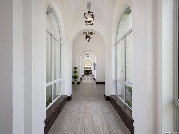 5th image of 102 Wellesley Cove