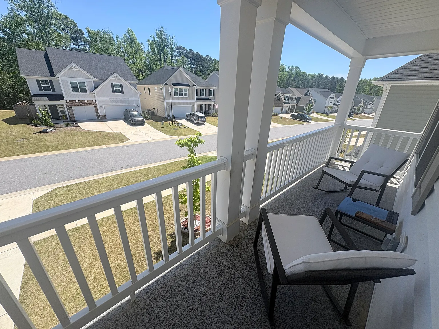 3 bed, 2.5 bath, 2419 sqft, $3,100 — Photo 4