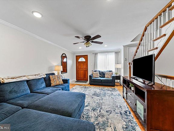 4th image of 1139 Tremont Dr