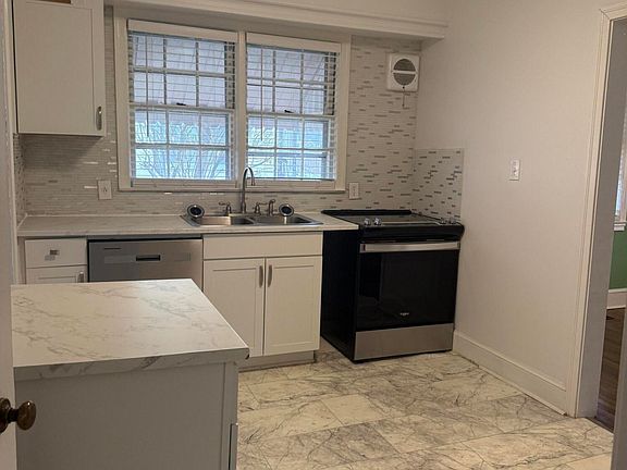 4th image of 52 Wilson St