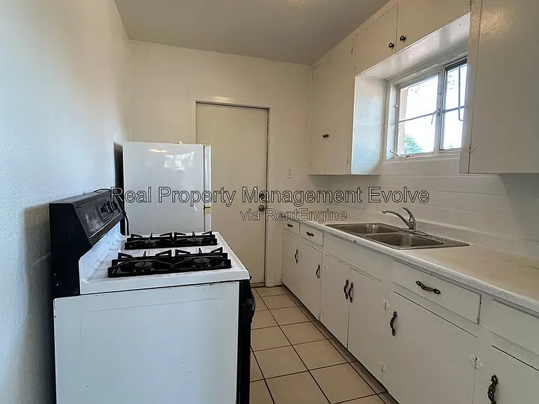 334 W Highland Ave #1 — Photo 7