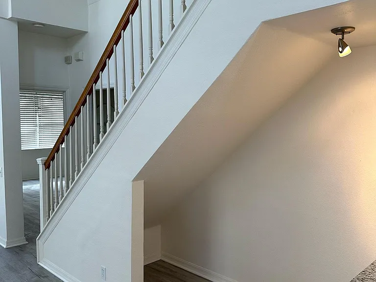 3303 Covered Bridge Dr E — Photo 14