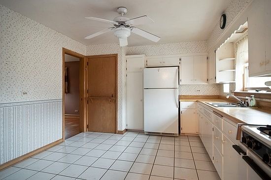 5th image of 10210 Kedvale Ave