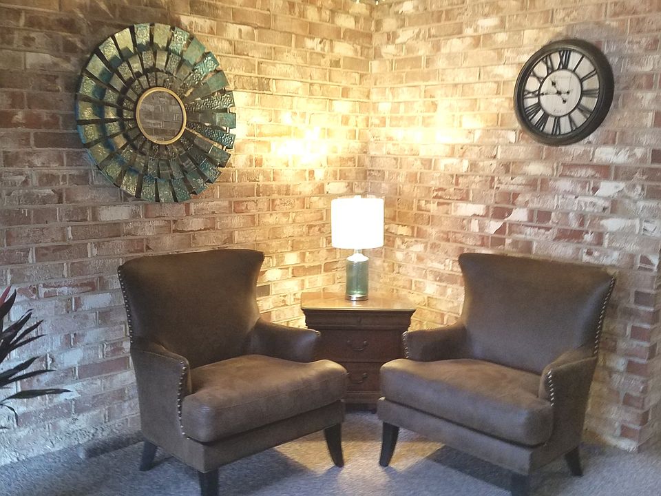 1st image of 100 W Park Circle Dr APT 2J