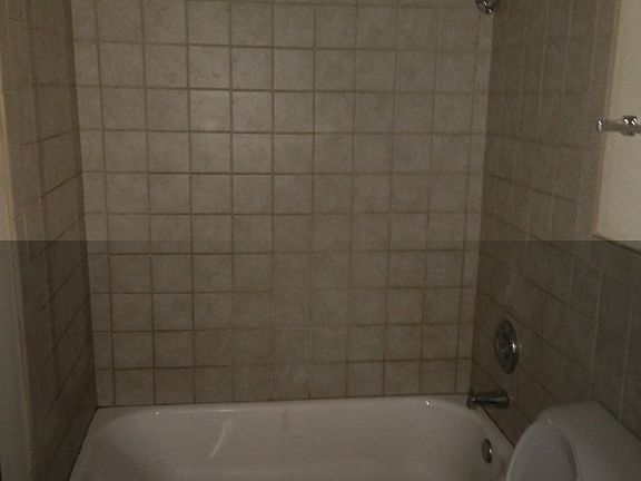 3rd image of 5722 Independence Ave APT 2E