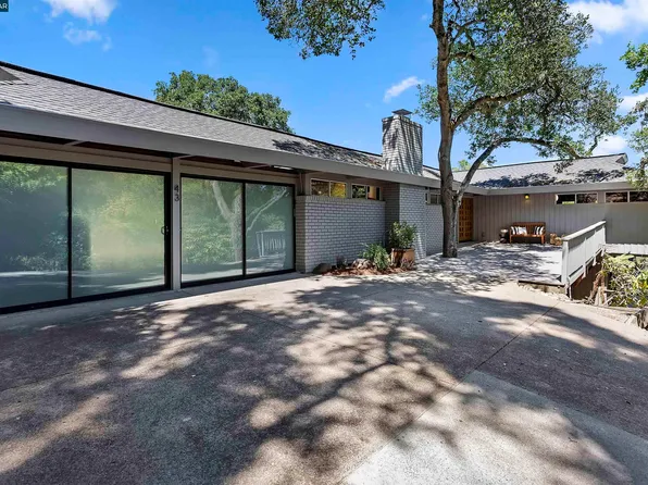 43 Bear Ridge Rd, Orinda, CA 94563