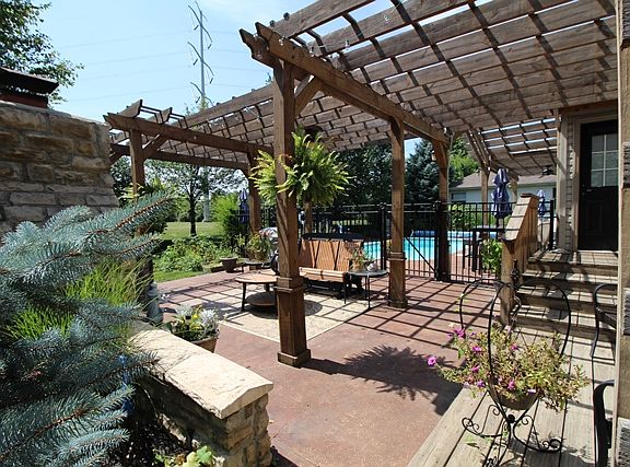 4th image of 5611 Maple Dell Ct