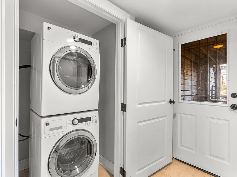 1654 Gales St NE — Photo 26