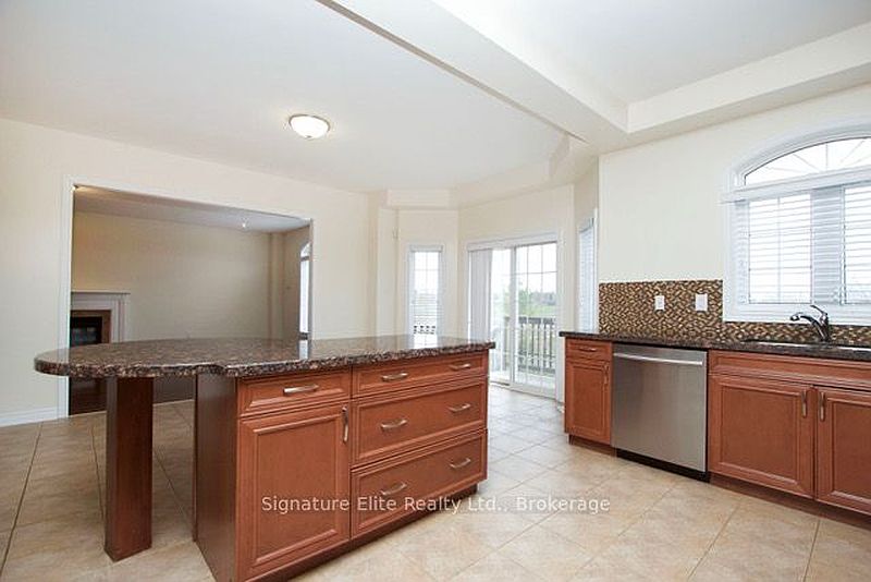 Ajax House for rent - 4 Bedrooms — photo 9