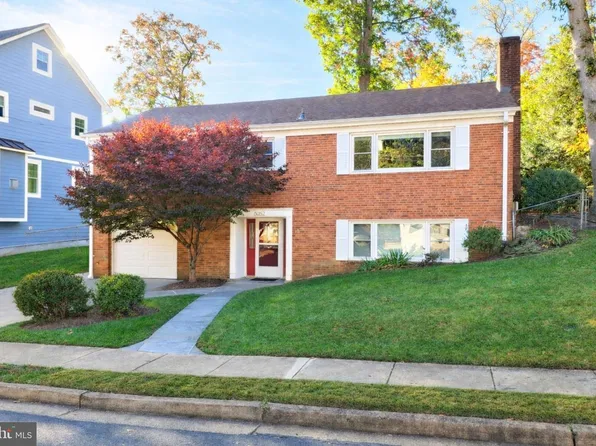 6052 6th St N, Arlington, VA 22203