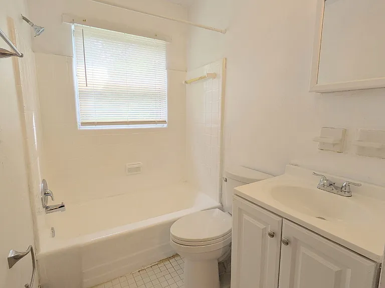 7436 Grant Ave — Photo 8