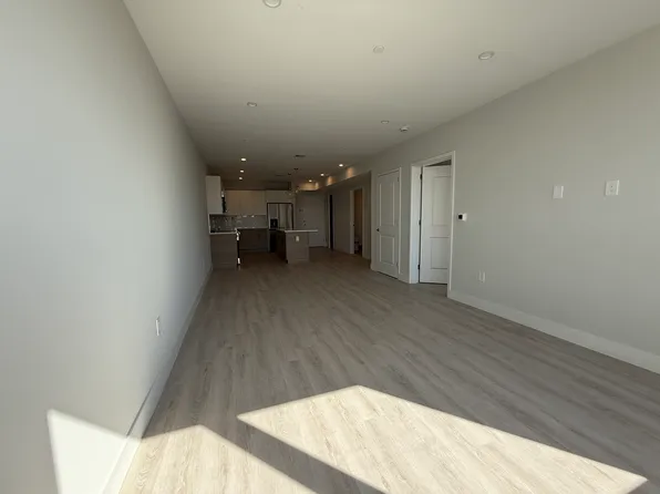 24 Brooks Street image 3 of 16