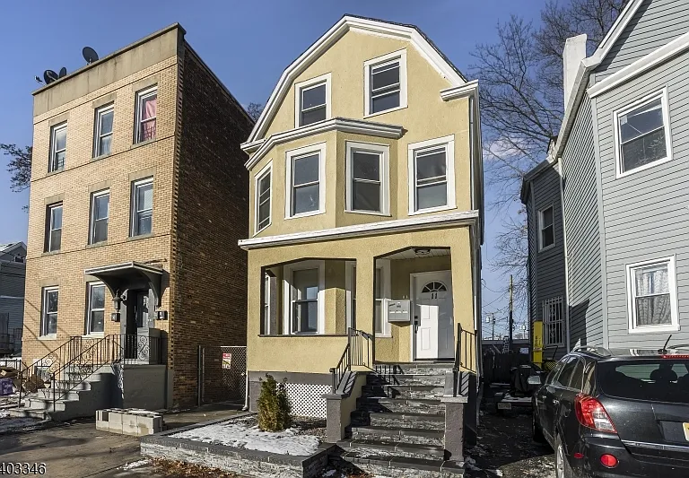 11 Ellington St #2 — Photo 1
