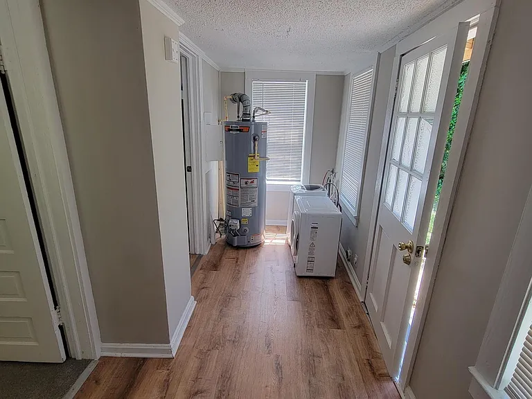 1205 Maple St — Photo 17