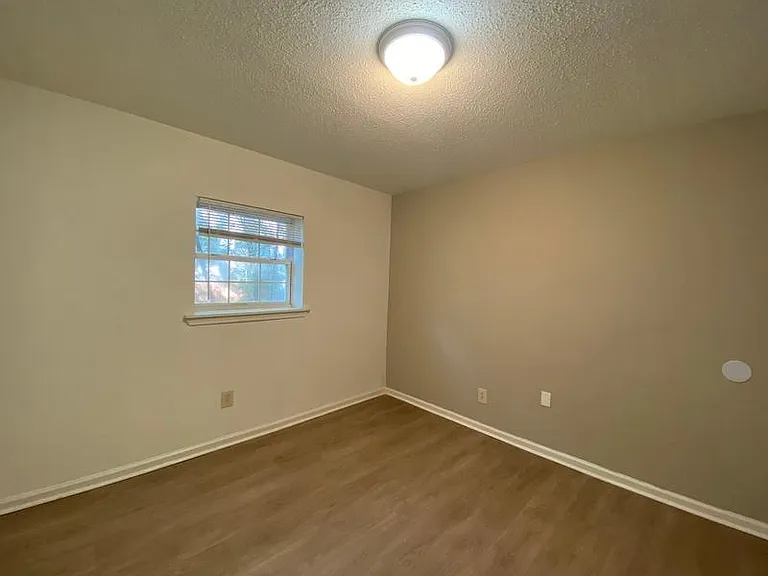 972 Peabody Ave #6 — Photo 3