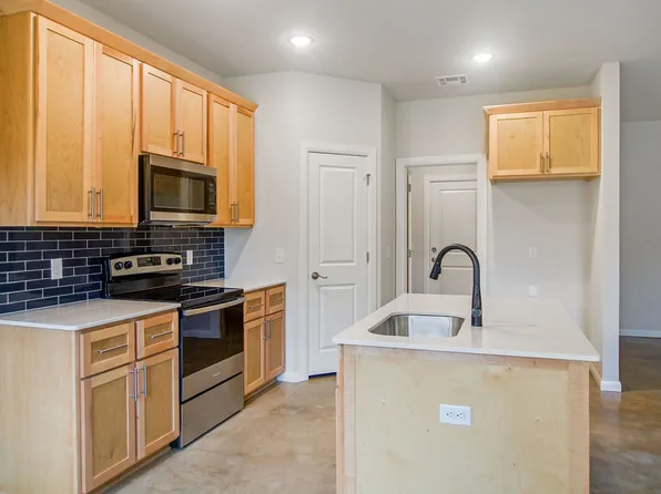 9600 SE 4th St, Midwest City, OK 73130