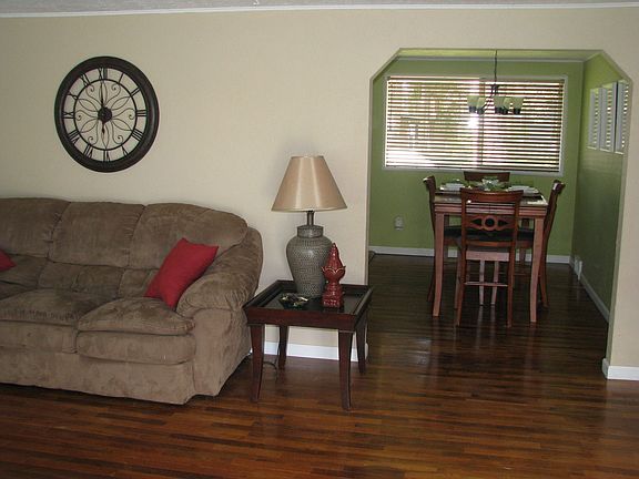 5th image of 1568 NE 5th Ave