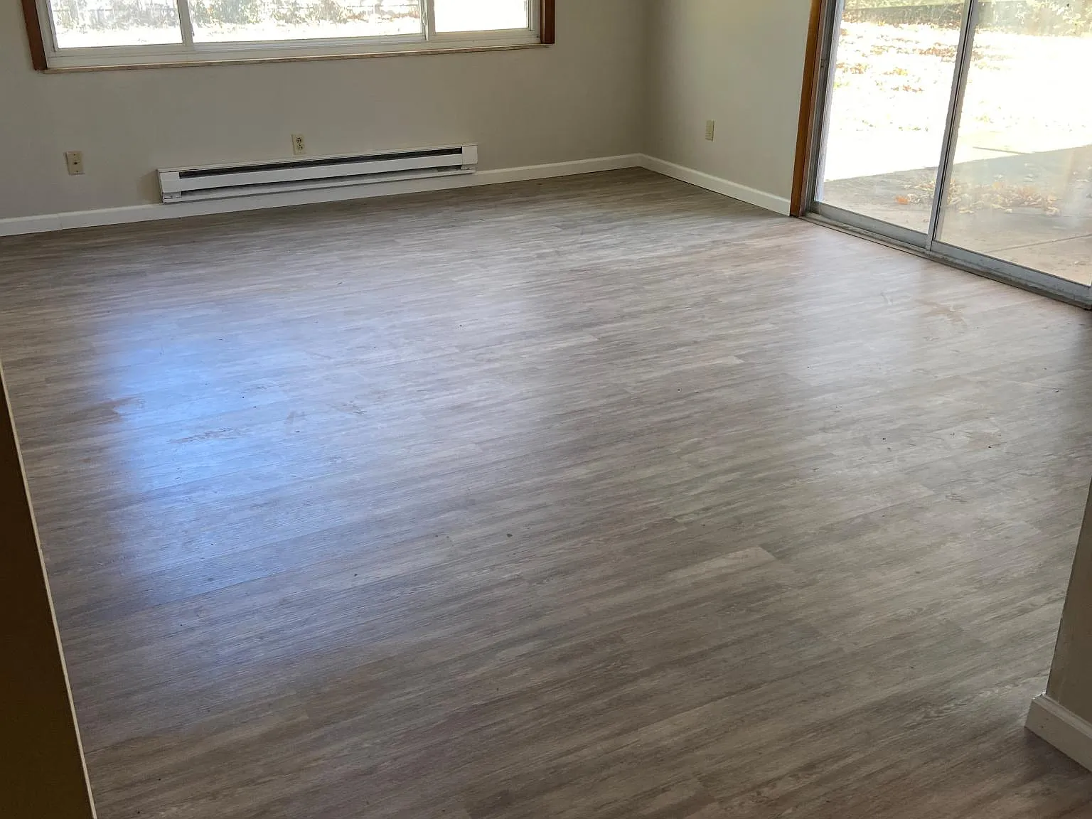 3 bed, 1.5 bath, 1756 sqft, $1,960 — Photo 4