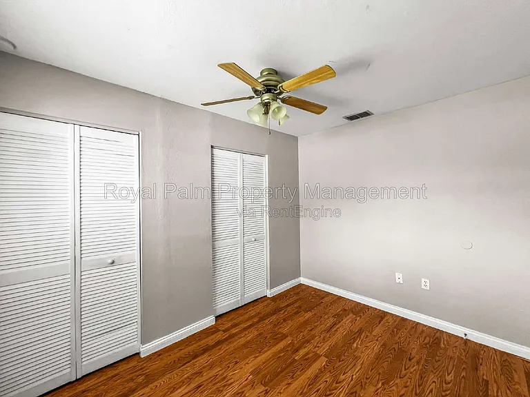 2706 Owen Ave S — Photo 16