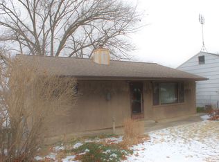 9597 N Koher Rd E, Syracuse, IN 46567