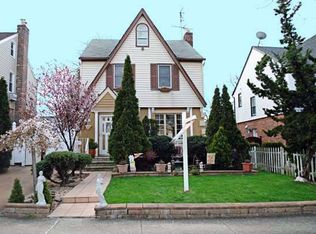 19906 24th Ave, Whitestone, NY 11357