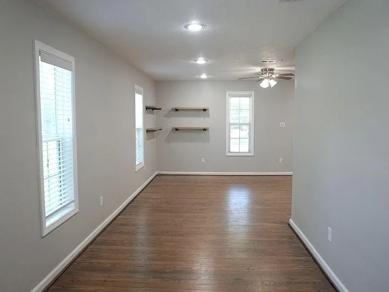 2329 N Berlin Rd — Photo 5