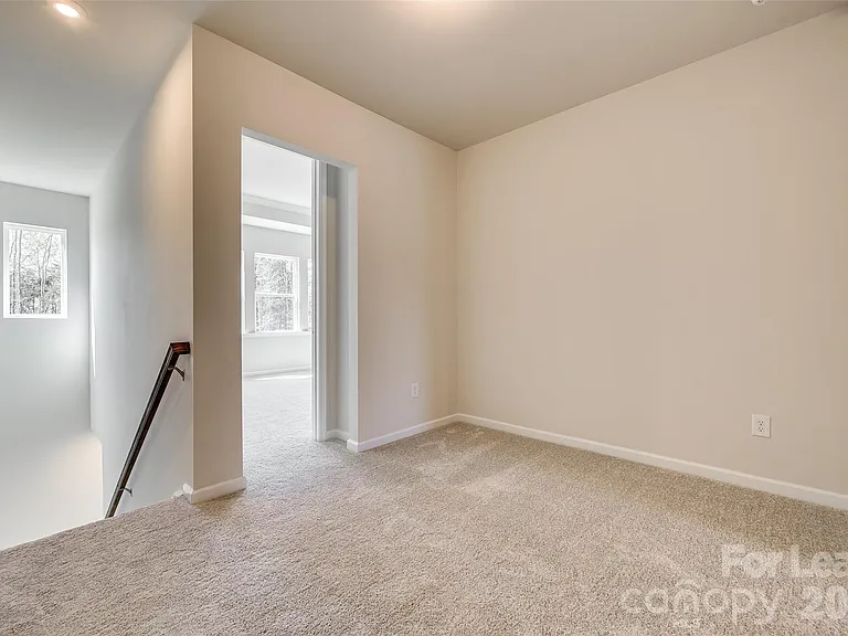229 Brooks Springs Dr #34 — Photo 16