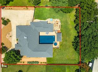 516 Winged Foot Ln, Kerrville, TX 78028