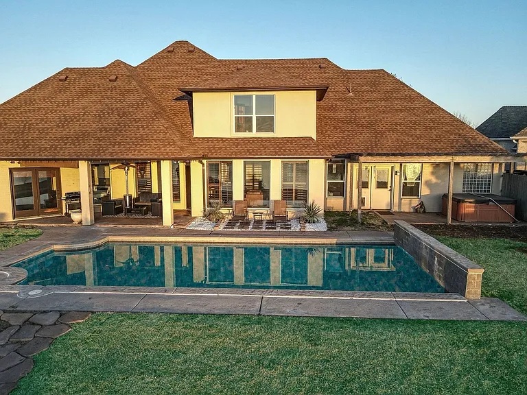 7623 Wyatt Lake Dr — Photo 25