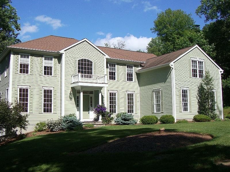 10 Sturges Rd