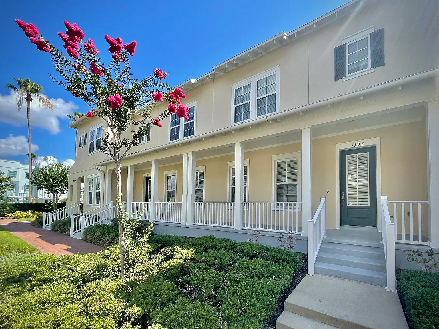 3 bed, 2.5 bath, 1650 sqft, $3,599 — Photo 2