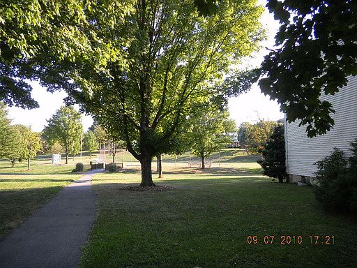 2nd image of 2366 Minnie Ln