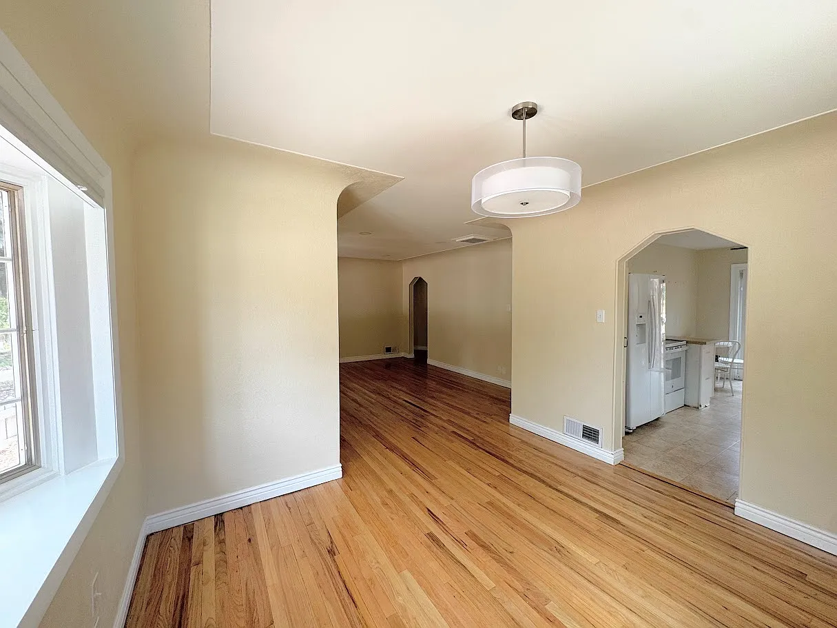 2 bed, 1344 sqft, $2,595 — Photo 4