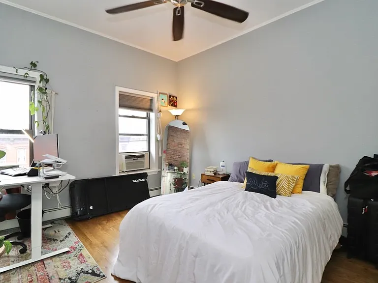 553 Jersey Ave #4R — Photo 19