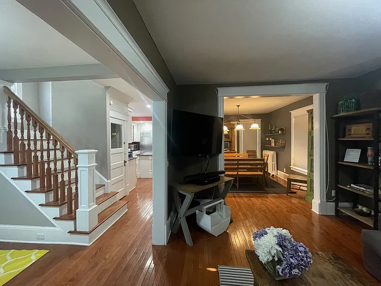 4453 York Ave S — Photo 10