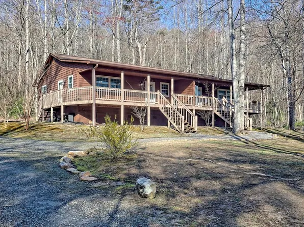 1164 Matheson Cove Rd, Hayesville, NC 28904