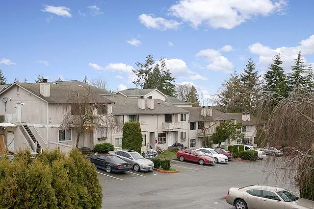 2 bed, 987 sqft, $1,995 — Photo 3