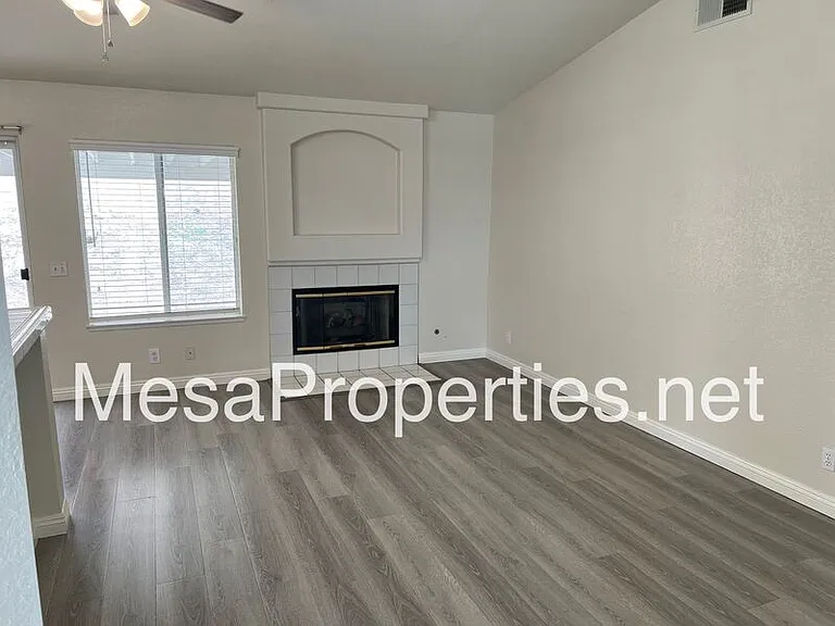 2816 W Fairview Dr — Photo 3