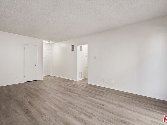 5th image of 1236 McClellan Dr APT 6