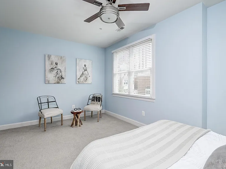 1236 Harbor Island Walk — Photo 29