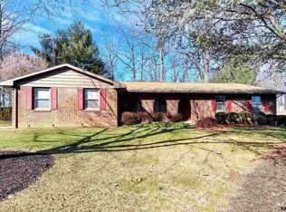 3958 Little John Dr, York, PA