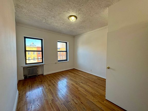 4th image of 2242 1st Ave APT 4S