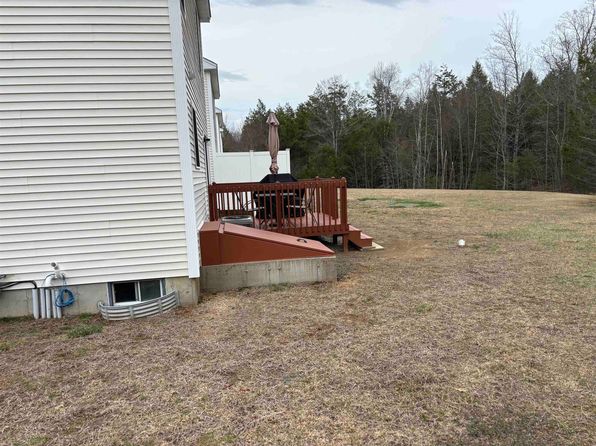 72 a cheney Lane UNIT a, Danville, NH 03819